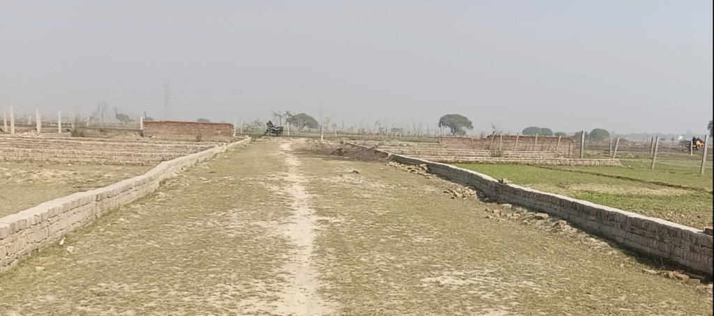 plot in prayagraj